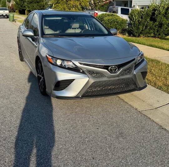 Toyota Camry SE 2020