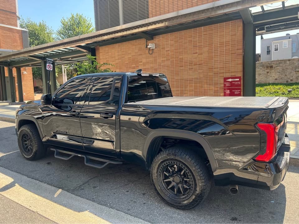 Toyota Tundra SR5 2024