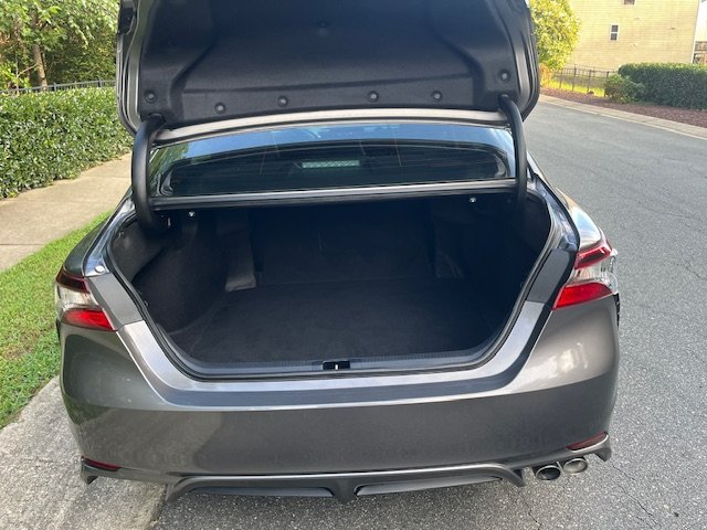 Toyota Camry SE 2021