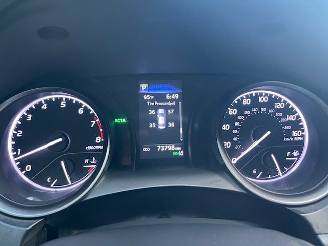 Toyota Camry SE 2021