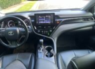 Toyota Camry SE 2021