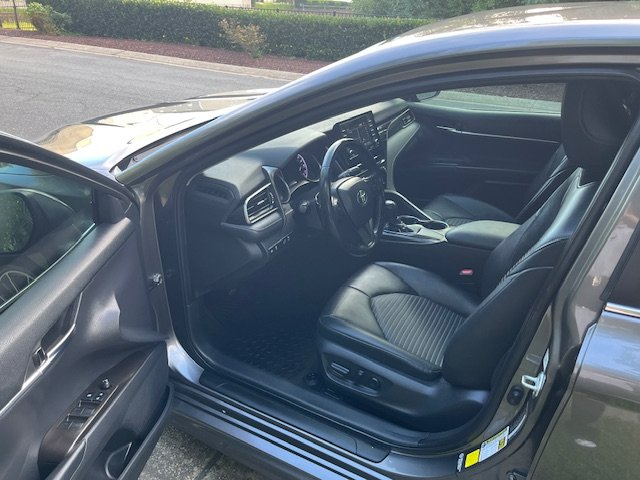 Toyota Camry SE 2021