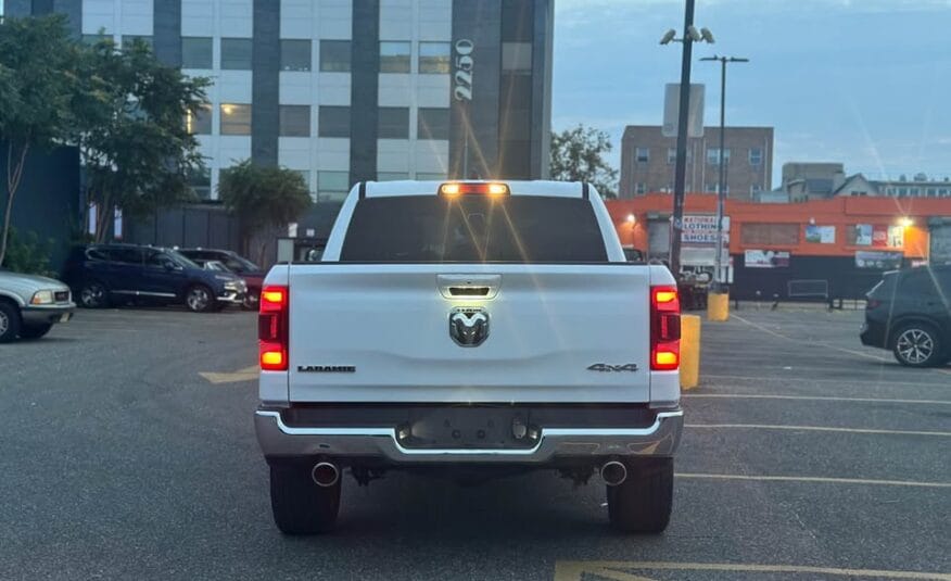 Ram 1500 Crew Cab Laramie 2024