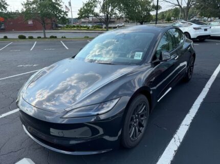 Tesla Model 3 Long Range Sedan 4D - 2024