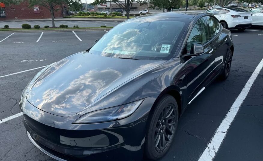 Tesla Model 3 Long Range Sedan 4D - 2024
