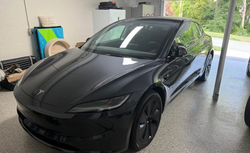 Tesla Model 3 Long Range Sedan 4D - 2024