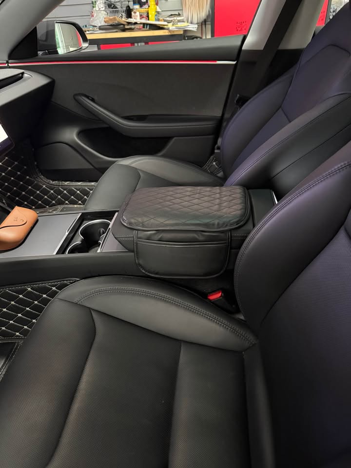 Tesla Model 3 Long Range Sedan 4D - 2024