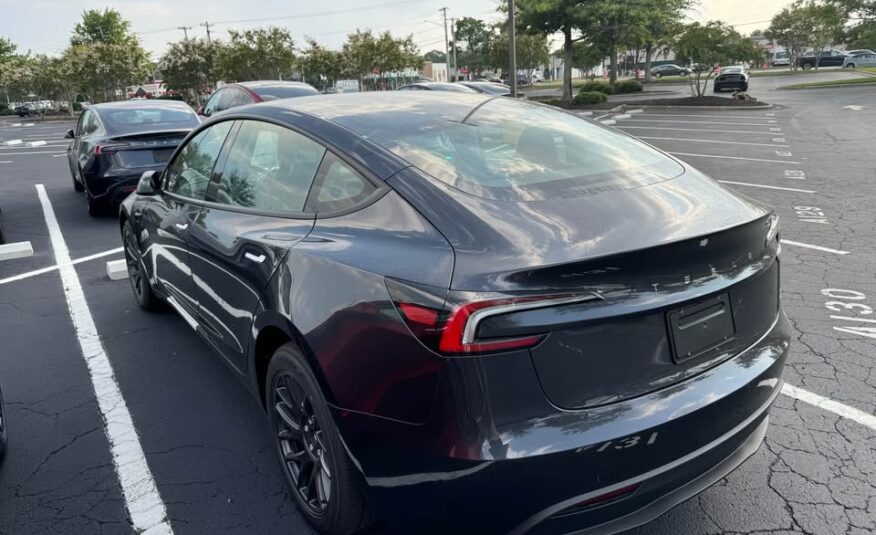Tesla Model 3 Long Range Sedan 4D - 2024