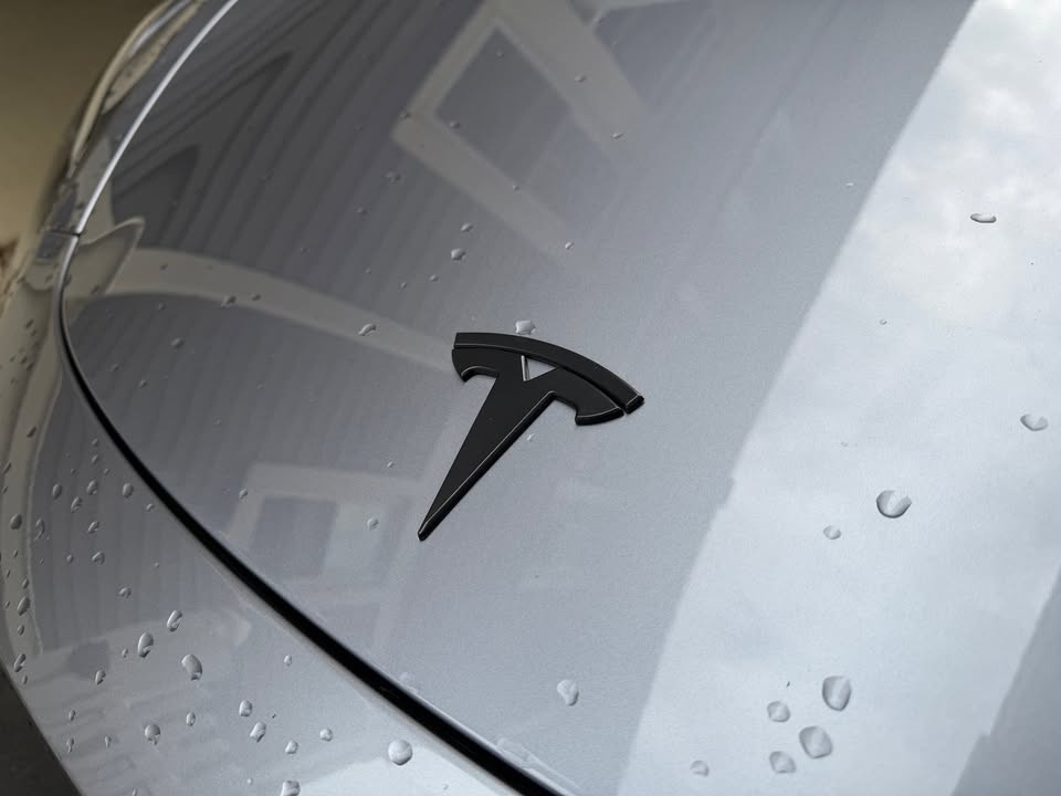 Tesla performance Y 2024