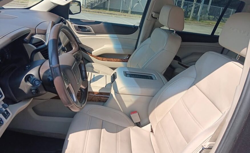GMC Yukon Denali XL 2015 – $ 8000 / Urgent Sale