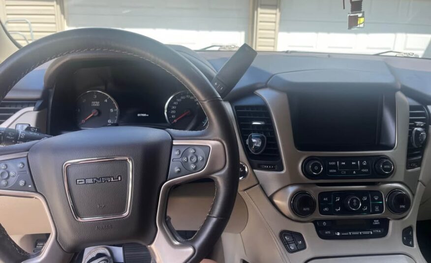 GMC YUKON DENALI 2019