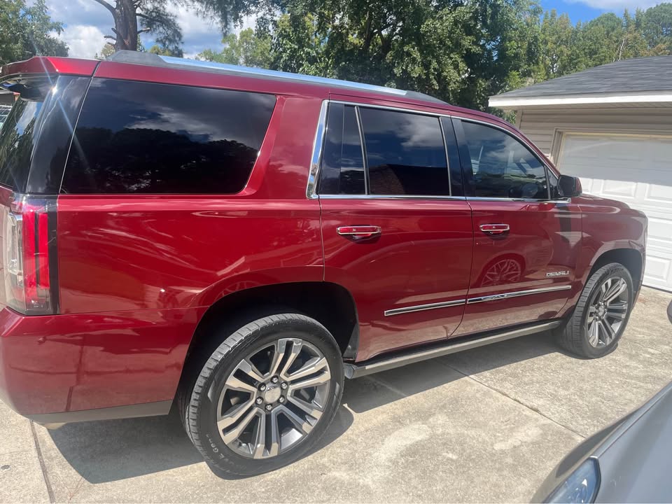 GMC Yukon Denali 2019