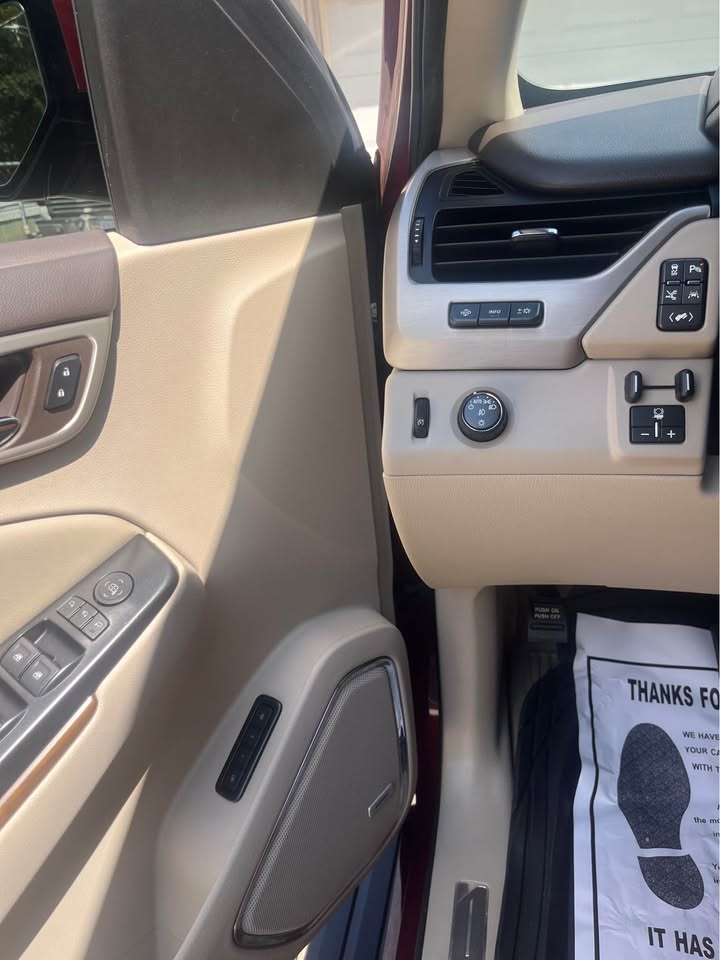 GMC Yukon Denali 2019