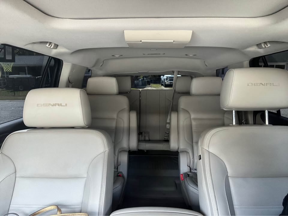 GMC Yukon Denali 2019