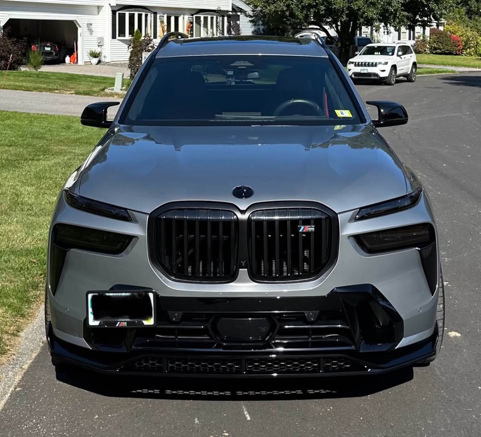 2024 BMW X7 M60i