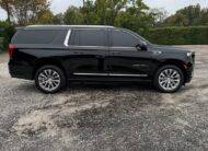 GMC Yukon XL Denali 2022