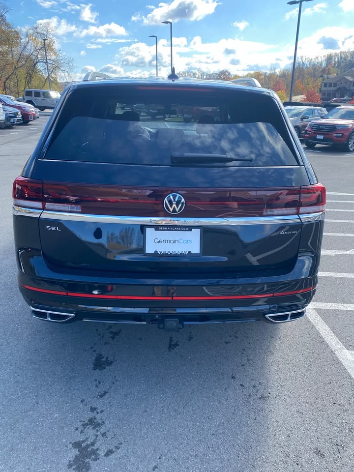 2024 Volkswagen Atlas 2.0T