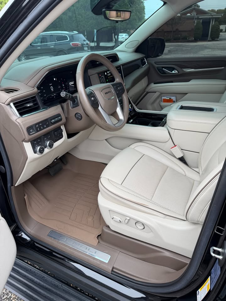 GMC Yukon XL Denali 2022