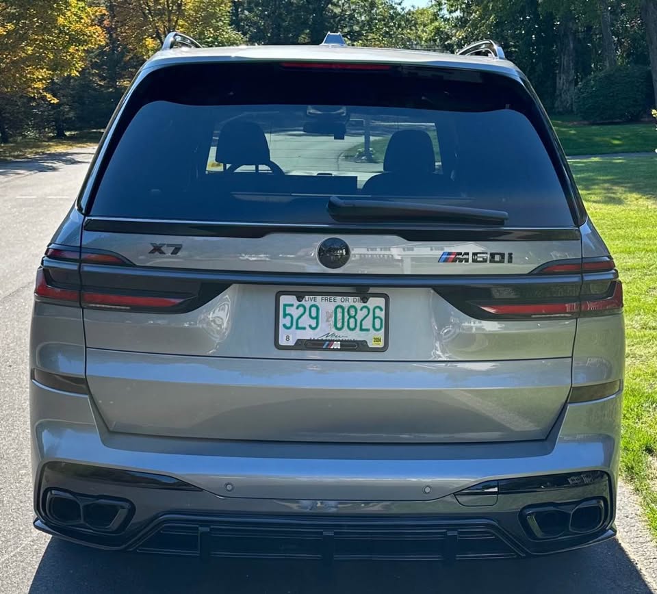 2024 BMW X7 M60i